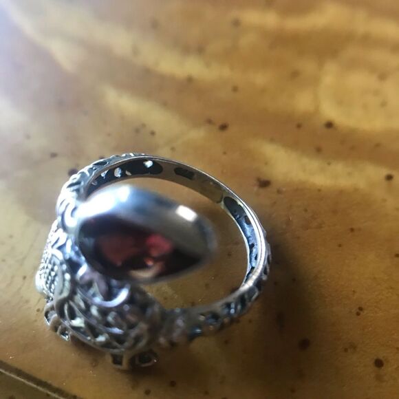 Natural Garnet Sterling Silver Elephant Ring Size 5.5 - Picture 5 of 8